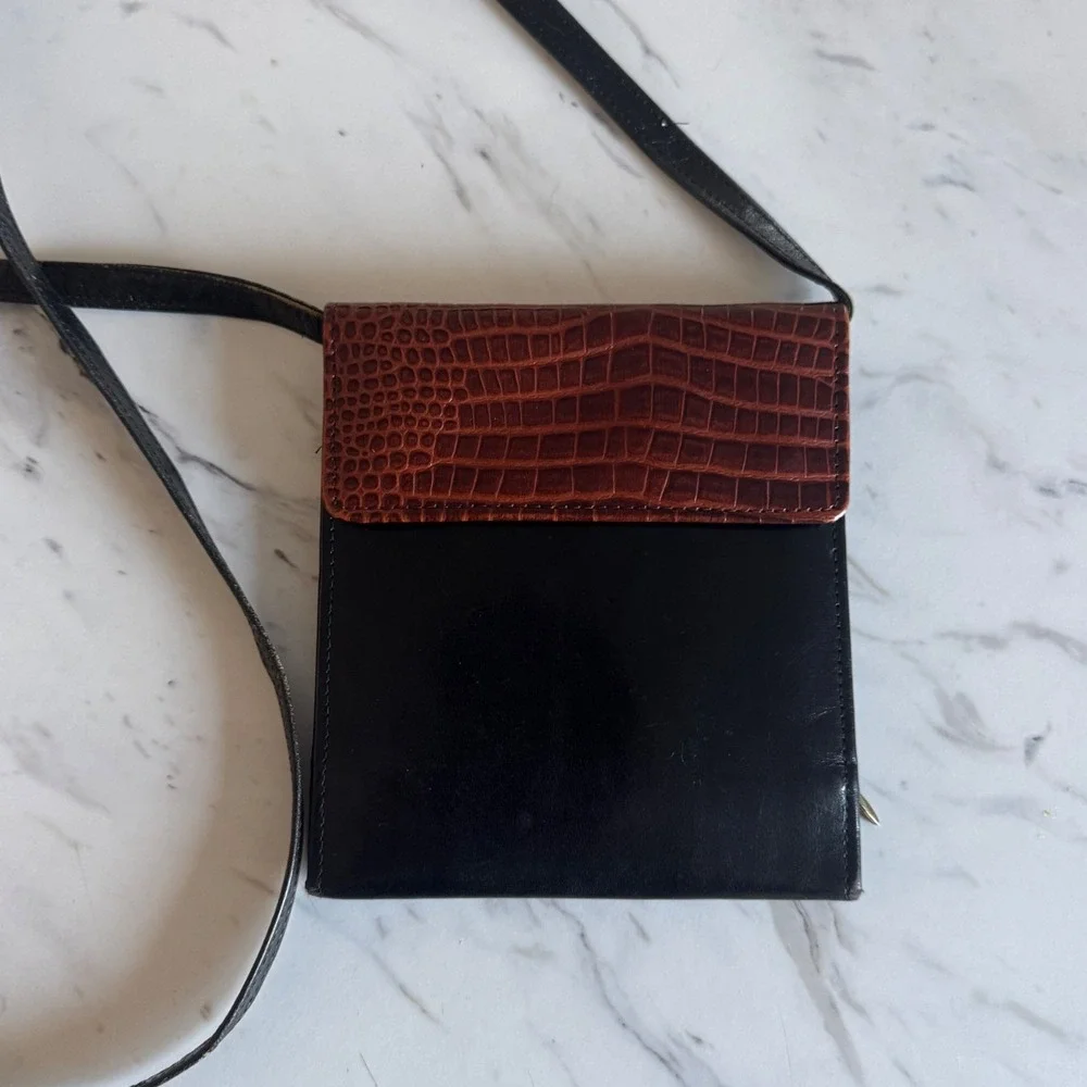 Tusk NY Vintage Leather Organizer Crossbody Wallet Purse Black Croc Trim